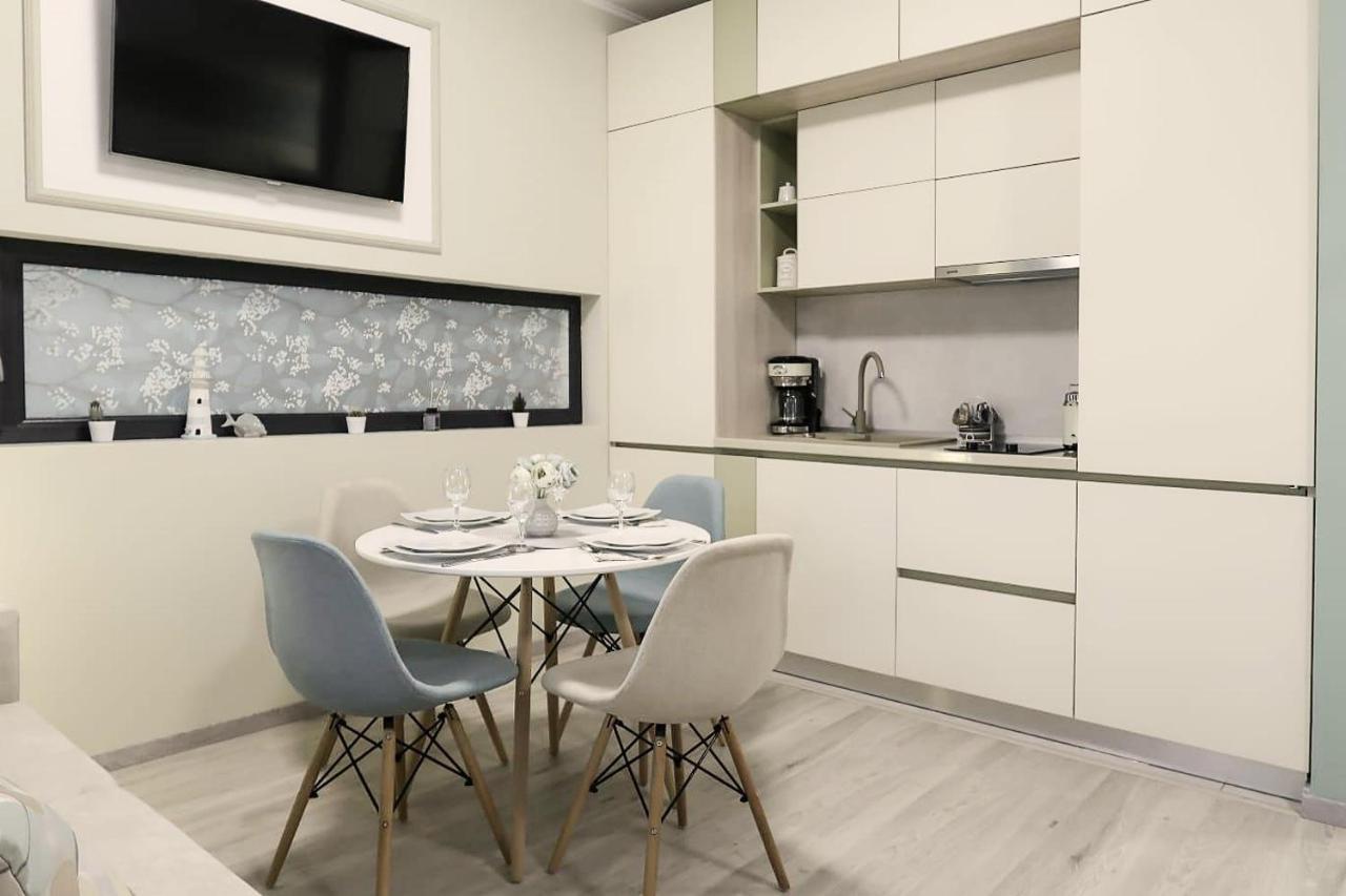 Appartement Cc Belle Studio à Năvodari Extérieur photo