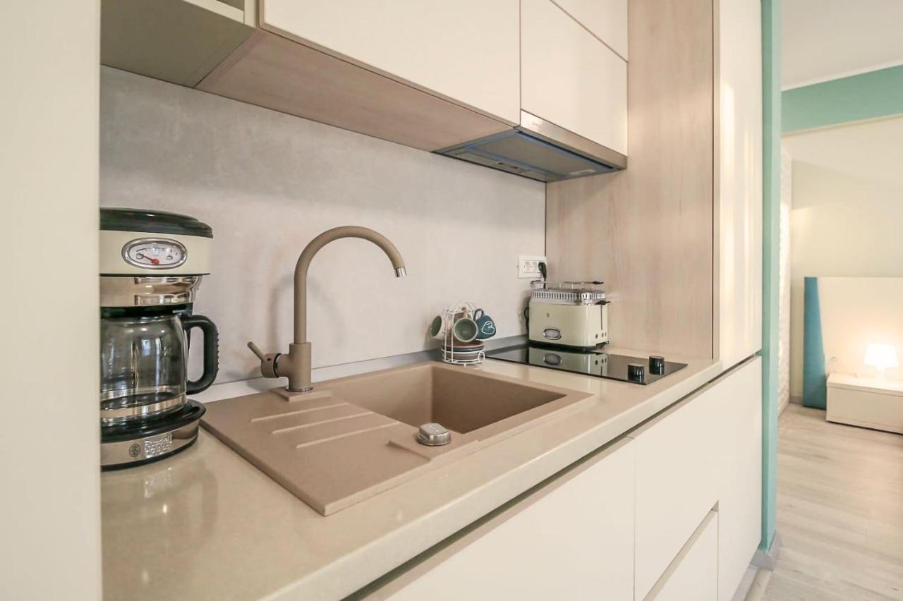Appartement Cc Belle Studio à Năvodari Extérieur photo