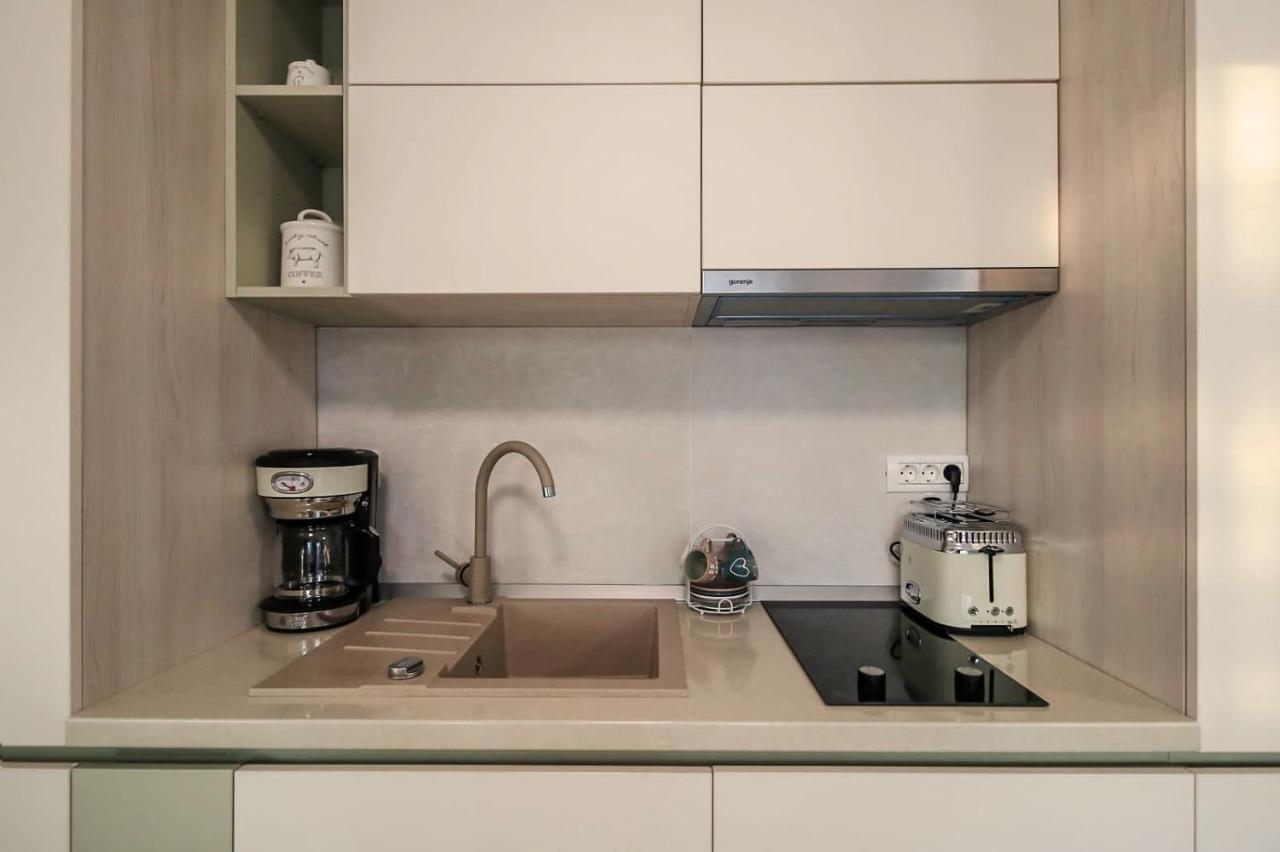 Appartement Cc Belle Studio à Năvodari Extérieur photo
